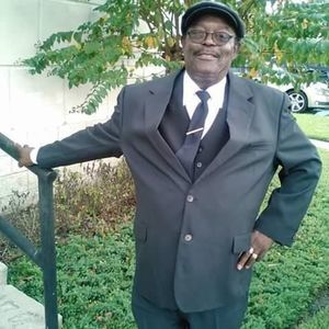 Meet your Posher, Lloyd